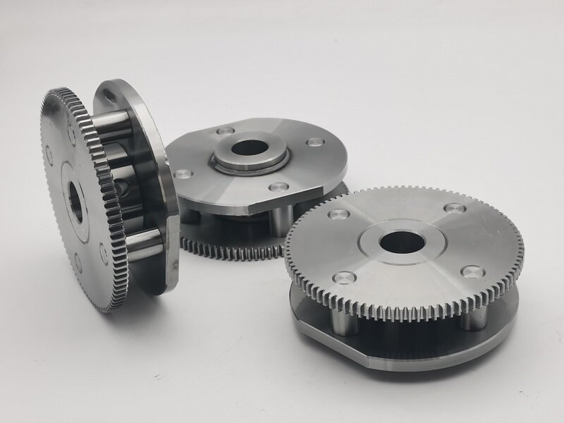 Gruppo pedivella Ginevra a quattro perni con lavorazione CNC